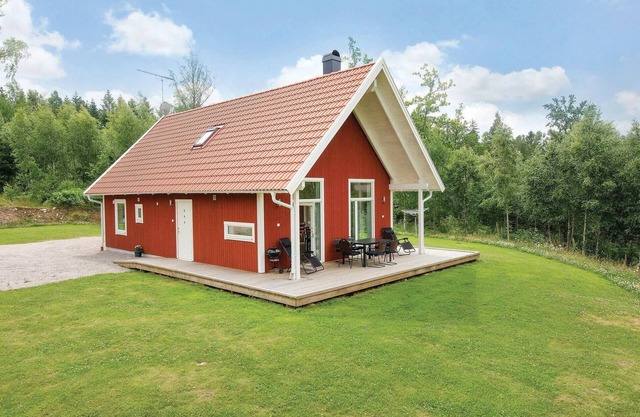 Awesome home in Holmsjö with WiFi