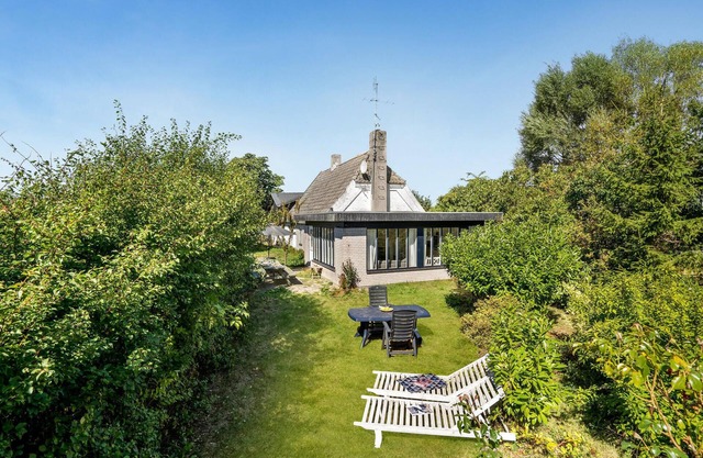 Awesome home in Rødby with kitchen