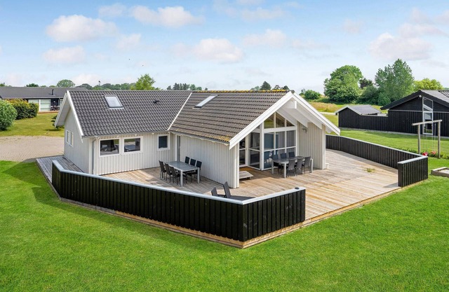 Awesome home in Rudkøbing with sauna