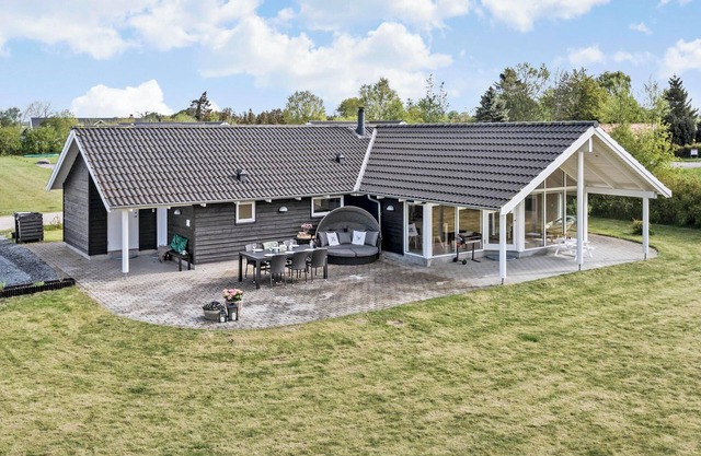 Awesome home in Stege with 4 Bedrooms and WiFi