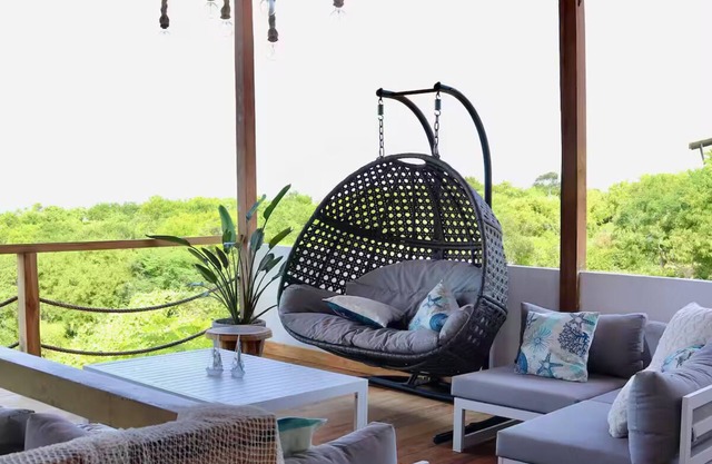 Ayampe Kiran Lodging