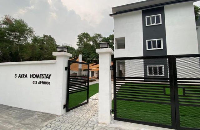 Ayra De Villa -Ayra Homestay 9-bedroom with Private Pool