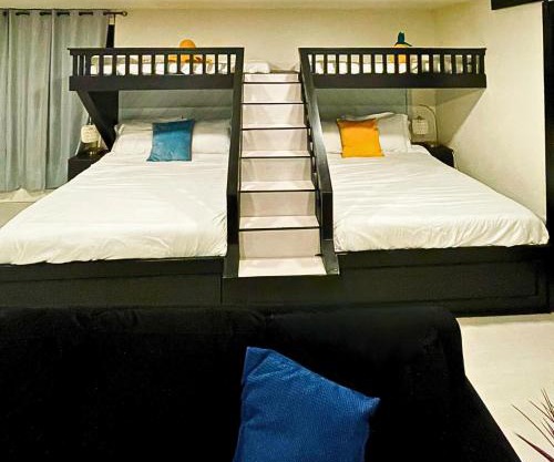 Azalea Landing Custom Bunk Spacious Hot Tub