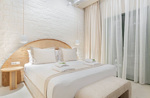 Azalea Suite by Casa Di Fiori Andros Suites