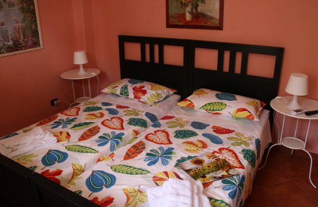B & B Etna Country - Sunflower Room