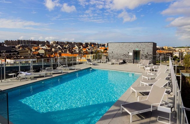 B City Complex 1 bedroom on floor 3