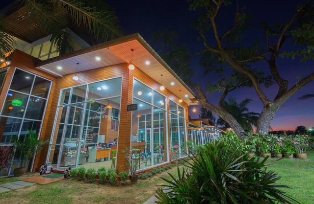 Baan Suan Khunta Golf Resort