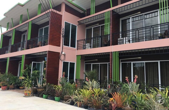 Baan Suan Punpaka Resort