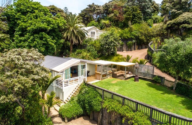 ‘BACH 22’ PALM BEACH