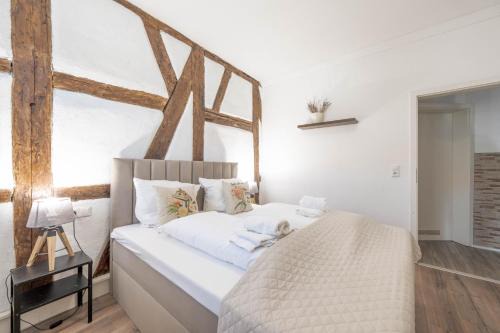 BackHome - SUITE L - Parkhaus - Fantastische Schlosslage - SmartTV - Waschmaschine - Netflix - 50qm - 24h Checkin- Apartment 1