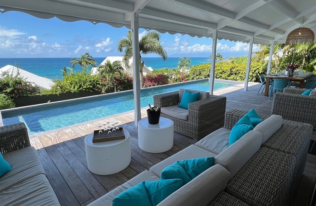 Bagataye Villa - exceptional 180° view of sea and islands, 100 m from the sea