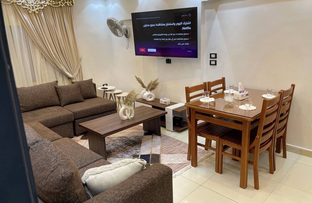 Bahri Cozy SeaView Flat