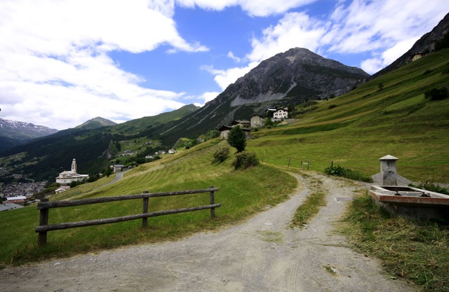 Baita Muffè Mountain apartment in a quiet and secluded area.
