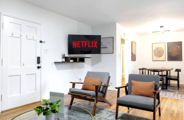 Balcom Breeze Escape