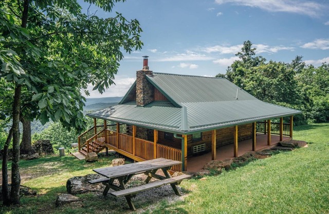 Balloon Cabin - Great Buffalo River Group Getaway