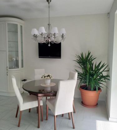 Baltieji apartamentai