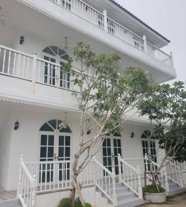 Bananaleaf Wedding Cafe & Resort