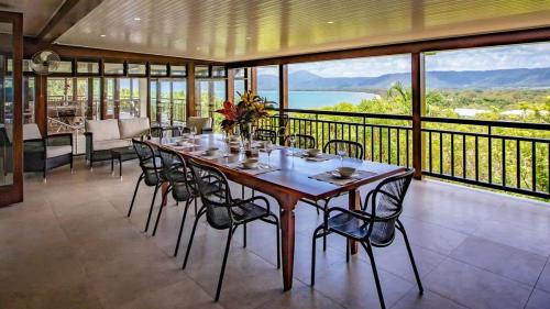 Bangalow - Best View in Port Douglas