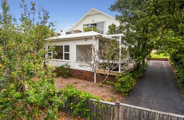 'Banyalla - Coastal Beach House' by Accom Holidays