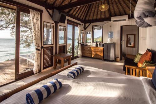 Barefoot Luxury at the Tip of Borneo