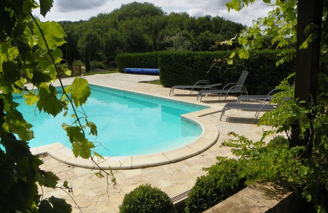 Barn, great comfort old-fashioned luxury, 8 people between Montcuq and Lauzerte