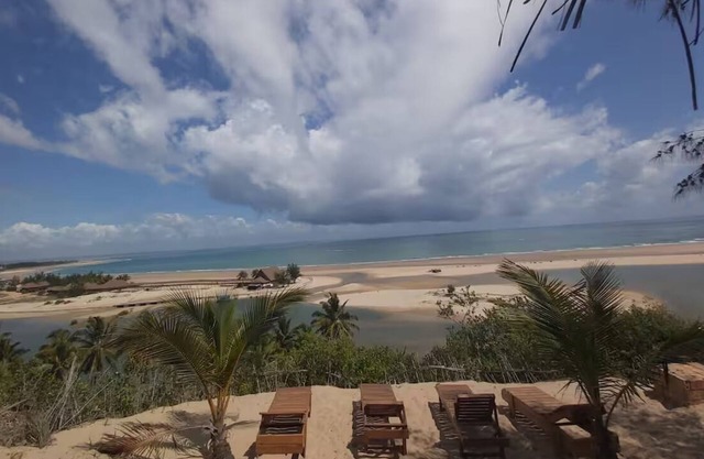 Barra Beach - Stunning sea view, charming beach house - 4x4