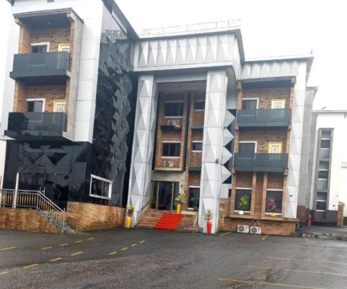 Basil Hotel and Suites