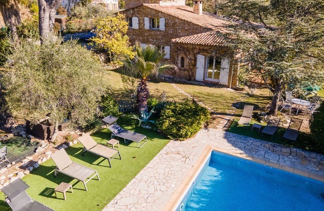 Bastide en Pierres, Piscine, Jeux de Pétanque, Parking Privé, Portail Électrique