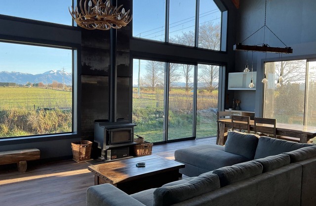 Bathed in sunshine with stunning mountain views, relax in luxury after a ski.