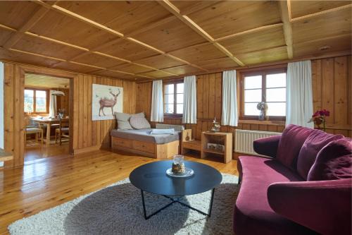 Bauernhaus am Pfänderhang mit Seeblick