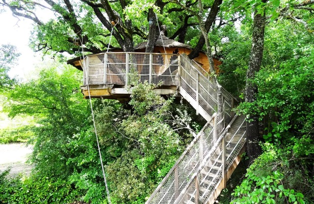 Baumhaus 24m² 1 Schlafzimmer - mit Toiletten 2 bis 4 Personen - 2 Personen. im Preis inbegriffen