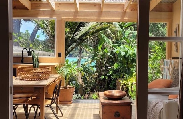 Bay Cottage Great Barrier Island - By 2 Beaches