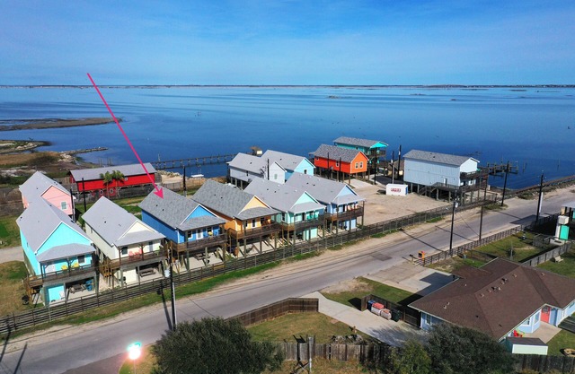 Bay Haven w/Shared Boat Dock & Waterfront Pool | Big Trout by AvantStay