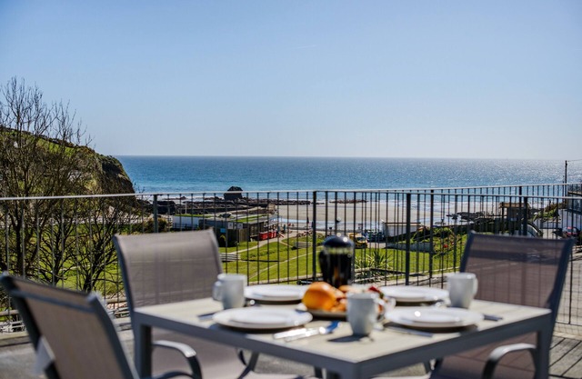 Bay View - Cornwall - Two Bedroom Apartment, Sleeps 4