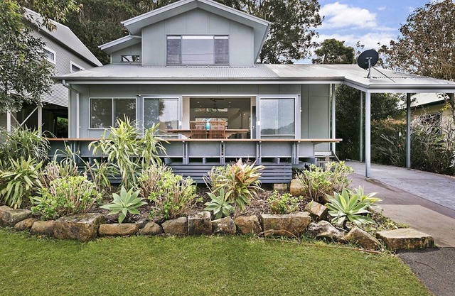 'Bayside Beauty' by Accom Holidays