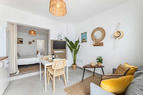 Bayside Cocoteros Hideaway Coco Breeze