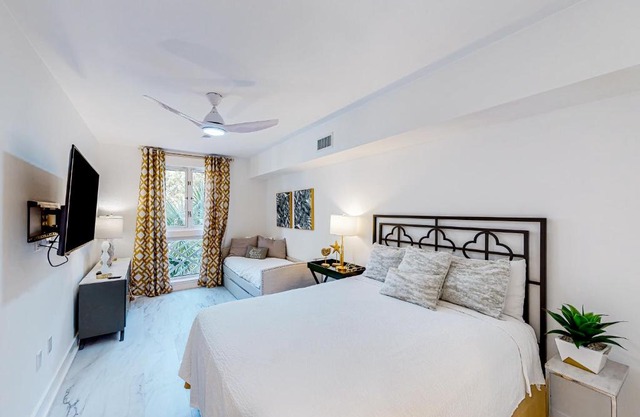 Baytowne Wharf - Market Street Inn #336
