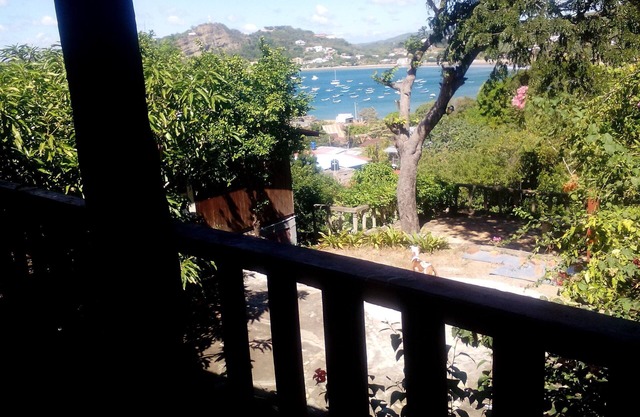 Bayview 2-bedr. rustic chalet close to beach and city center of San Juan del Sur
