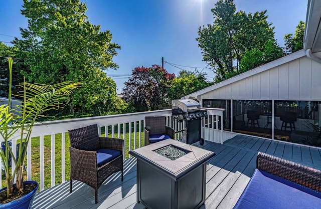 Bayview Breeze Aug 25-29 Available Bay View 2BR/2BA 5 min to OC