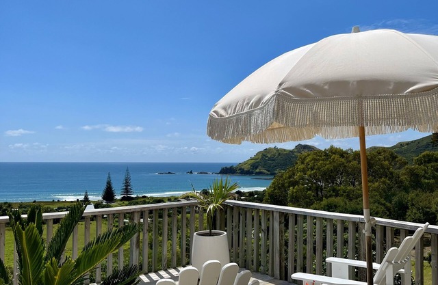 Bazza's Beach House