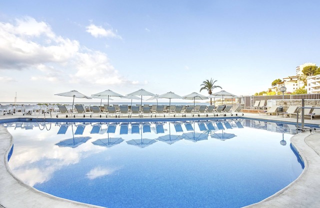 Be Live Adults Only Marivent