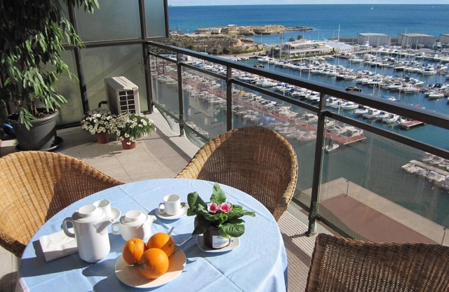 Beach apartment, brand new and equipped.