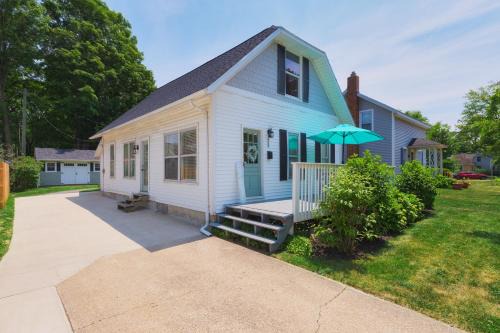Beach Bungalow - great outdoor space