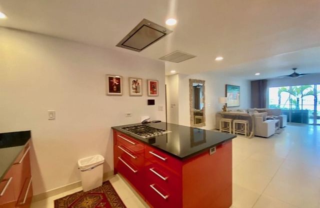 Beach Casa at Le Papillon; Modern Ground floor! Generator Backup!