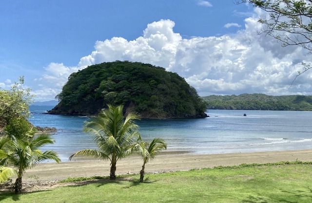 Beach Front unit with amazing sunset and Playa Venao view