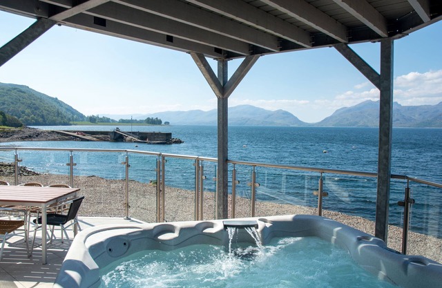 Beach House 5 with Hot Tub