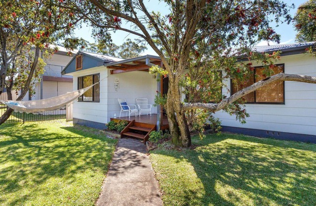 Beach House - Australian Coastal Style Beach House
