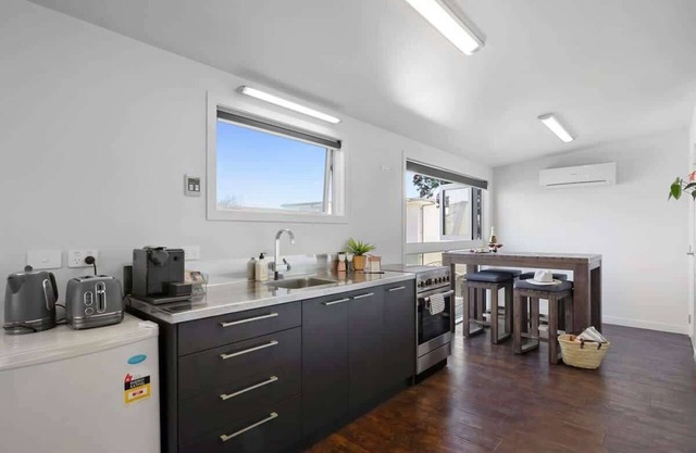 Beach Street Studio near Fitzroy Beach