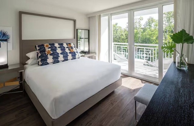 Beach Vacay Starts Here! Pool, Beach Access, Pet-friendly