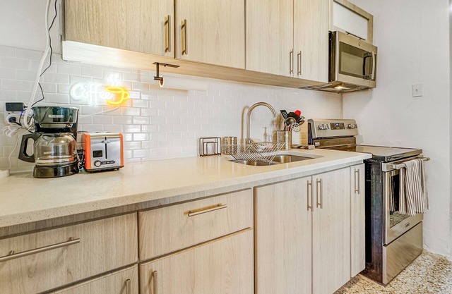 Beach Villa #1 in Spacious 4-bedroom house with WiFi, AC in charming Arecibo
